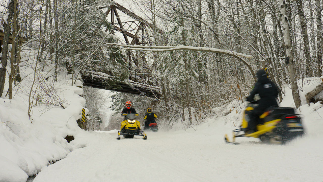Ski-Doo Snowmobile Safety Tips and Trail Etiquette