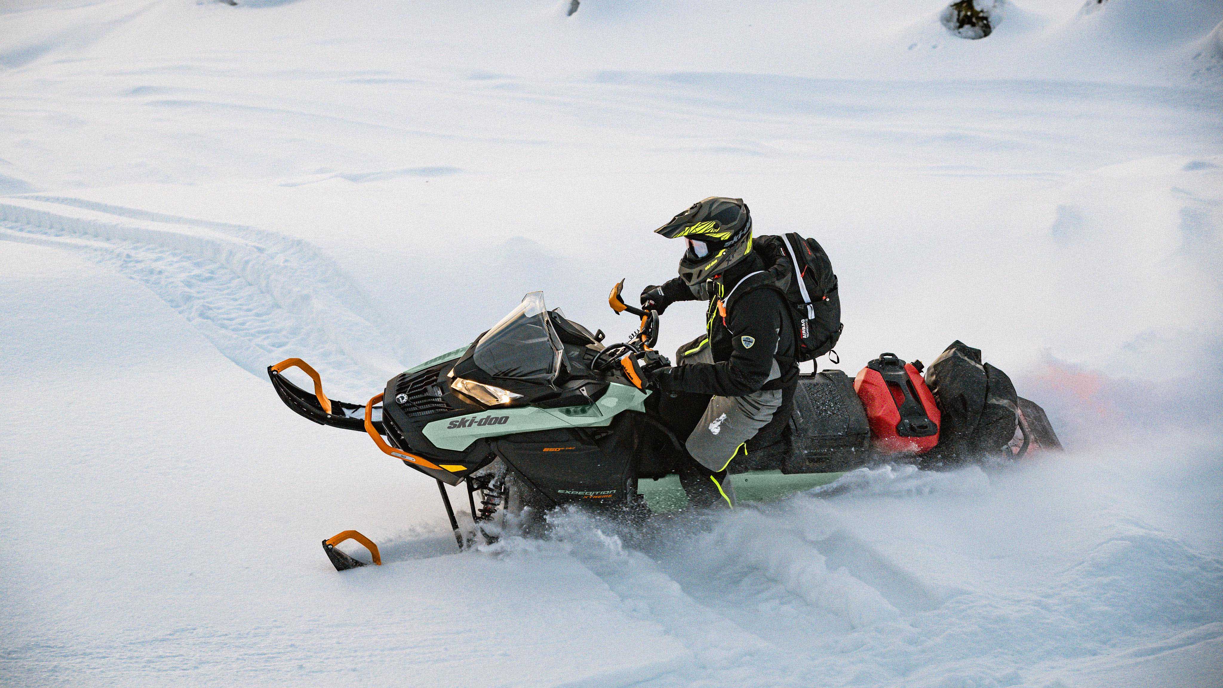 2024 Ski-Doo Expedition carving in deep snow