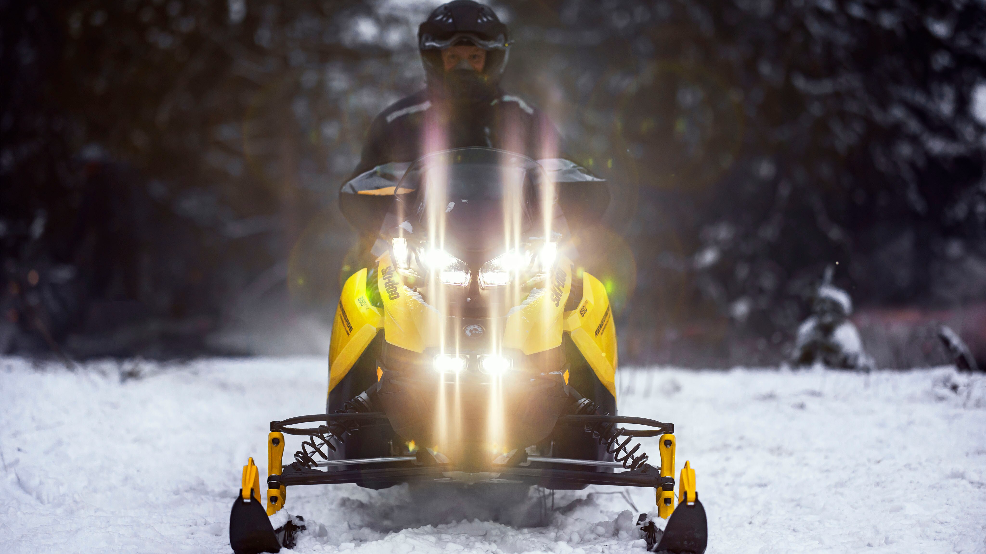 Front view of the 2023 Ski-Doo Renegade 